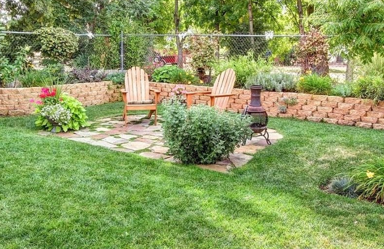 Decorating Ideas for Patio Fence