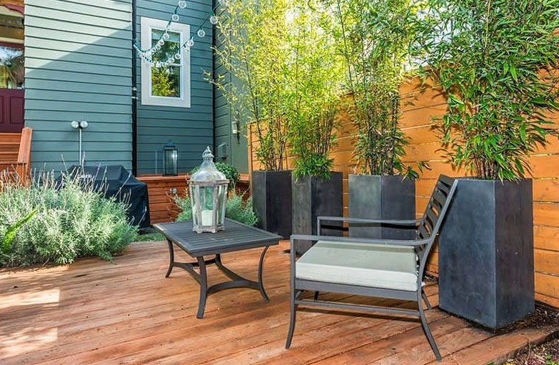 Decorating Ideas For Patio Fence